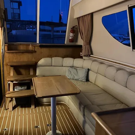 Prometheus Ботель *