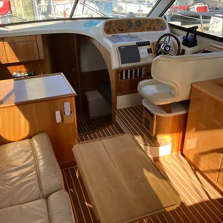 Prometheus Ботель